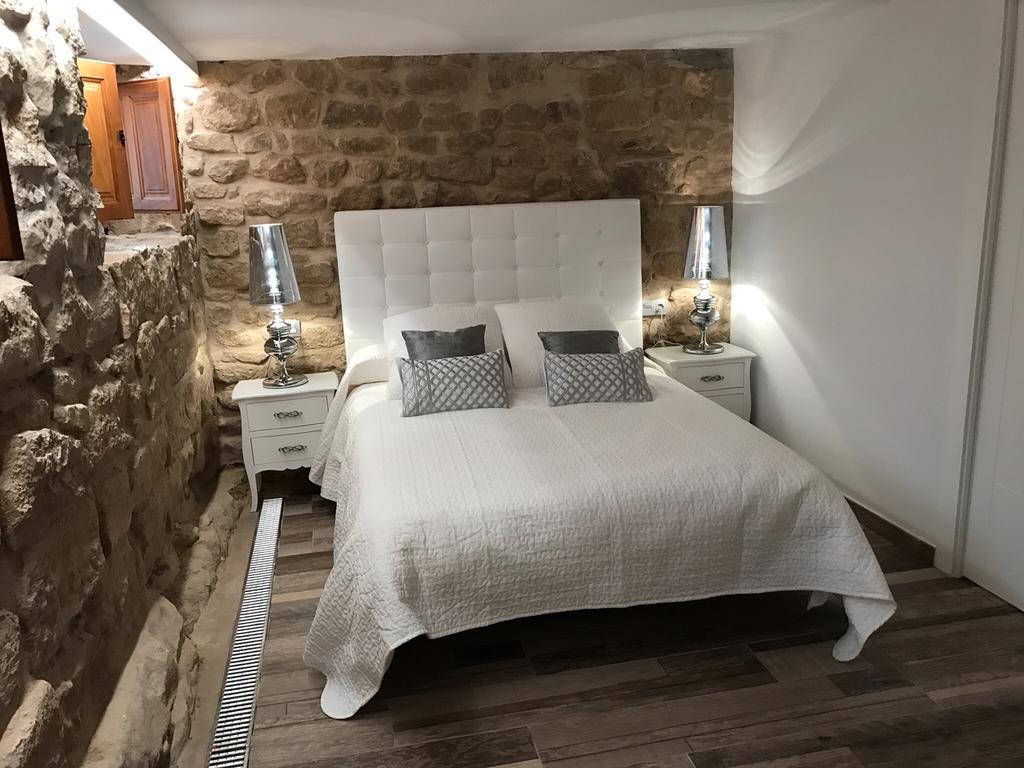منزل الضيف Samaniego  في La Casona De Alutiz & Bodega المظهر الخارجي الصورة